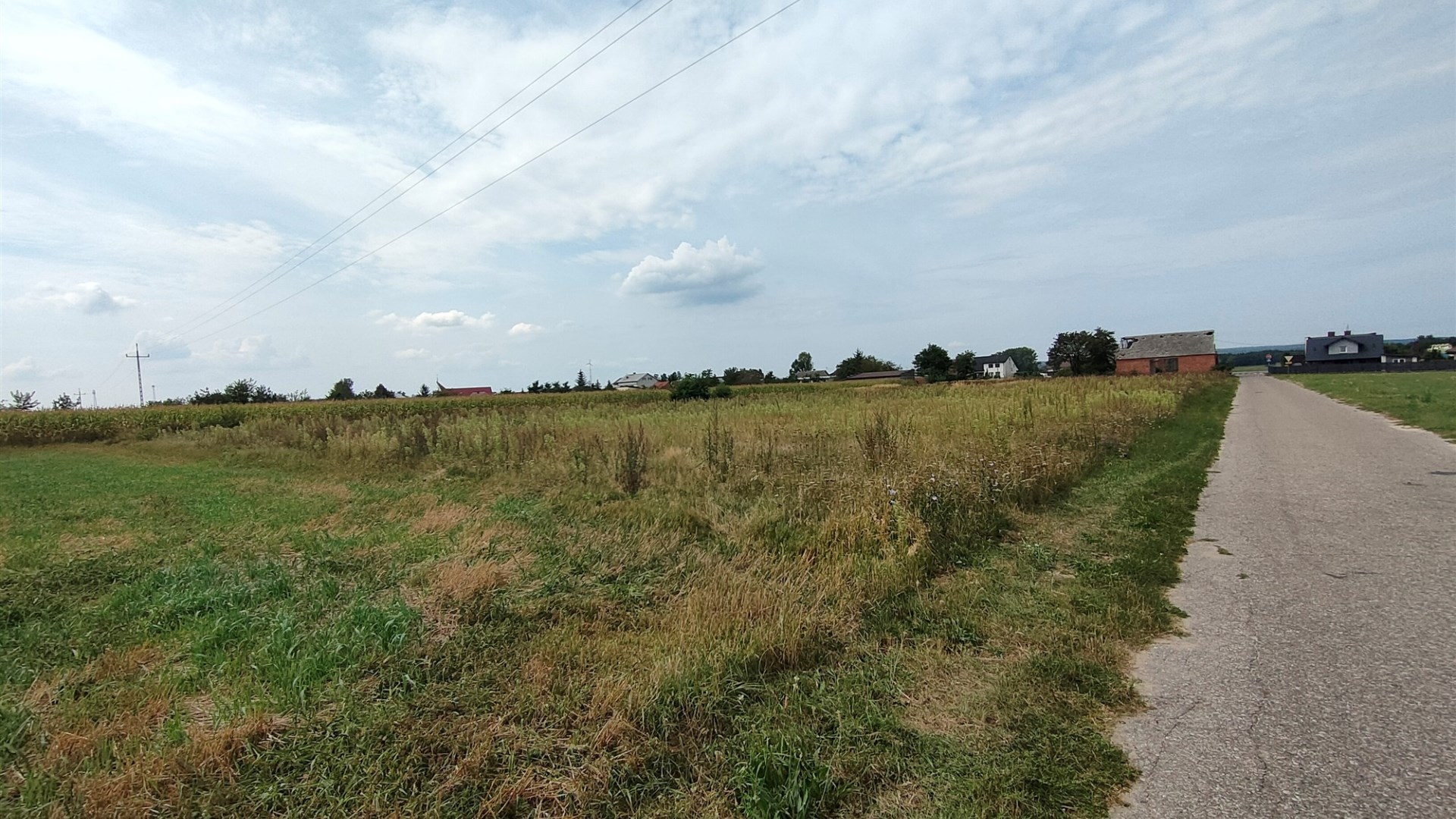 Działka na sprzedaż