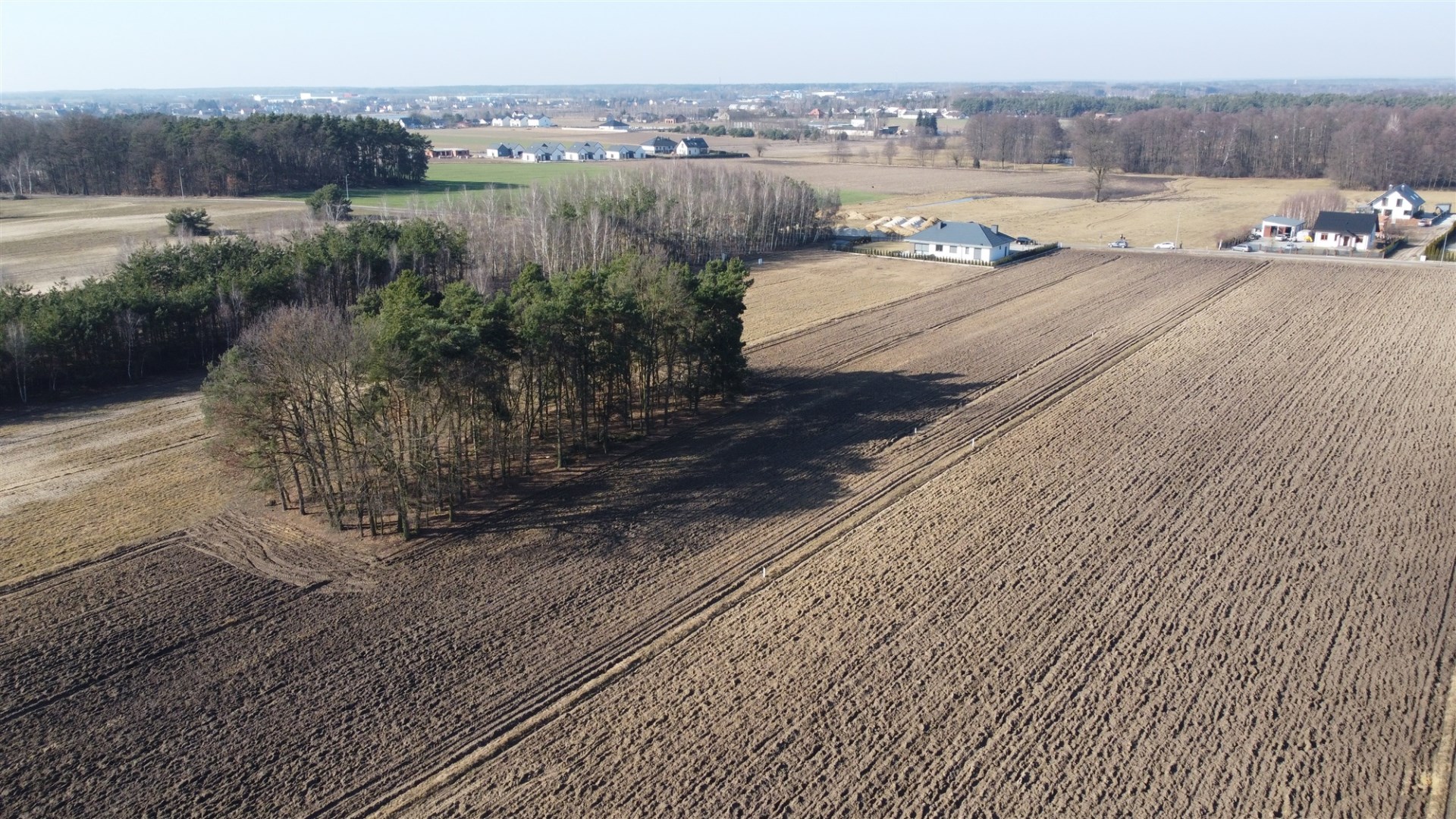 Działka na sprzedaż