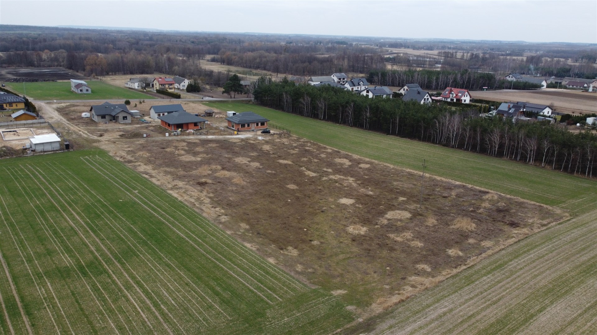Działka na sprzedaż